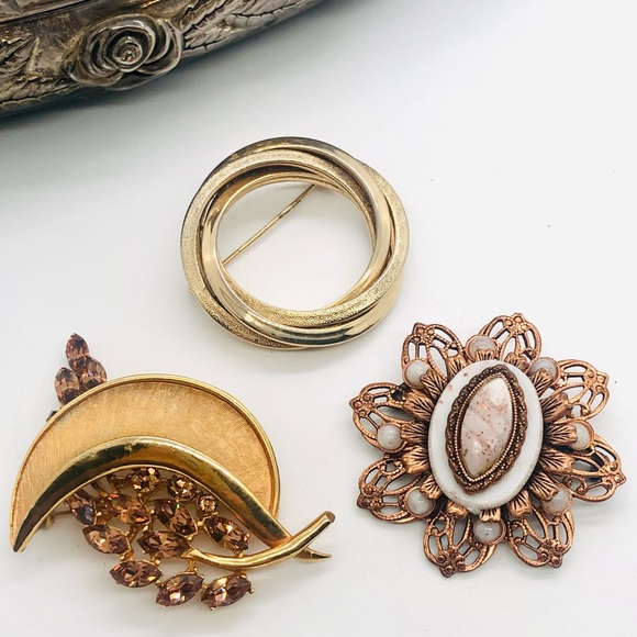 Vintage Unique Brooch Jewelry Lot - Picture 4 of 7